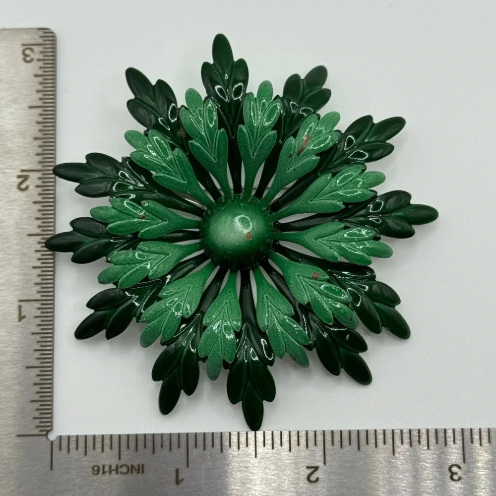 Vintage Enamel Flower Pin Green Retro Floral Brooch